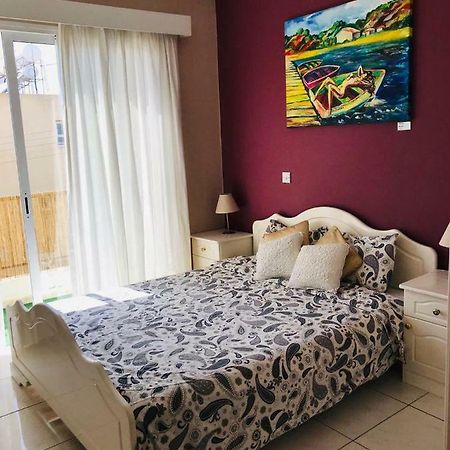 Beautiful Apartment Near The Sea Пафос Экстерьер фото