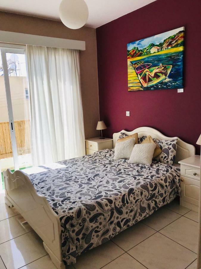 Beautiful Apartment Near The Sea Пафос Экстерьер фото