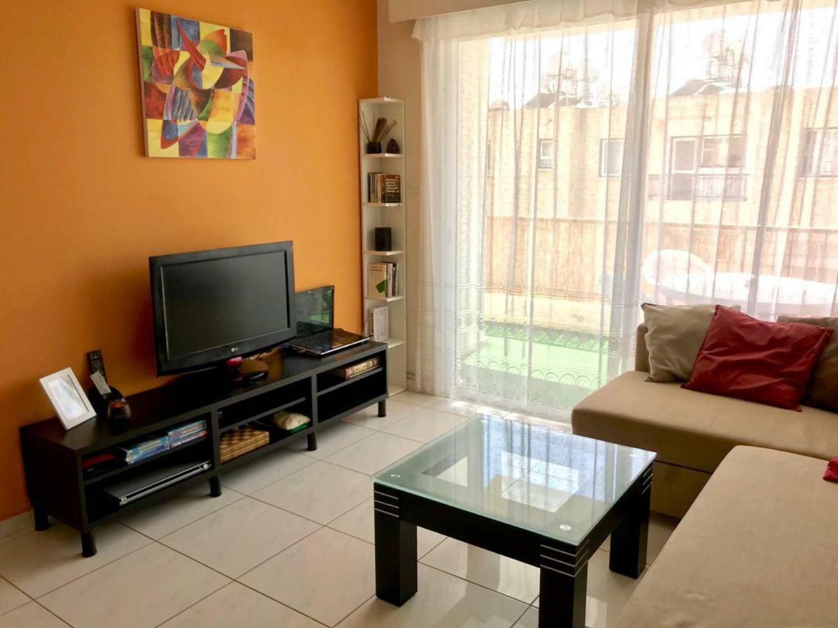 Beautiful Apartment Near The Sea Пафос Экстерьер фото